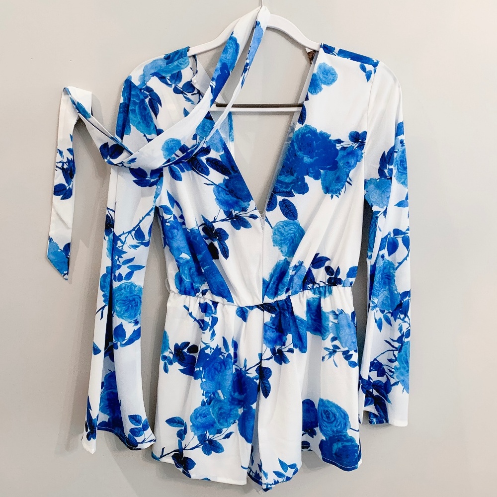 AURA Floral Summer Romper Size S WORN ONCE